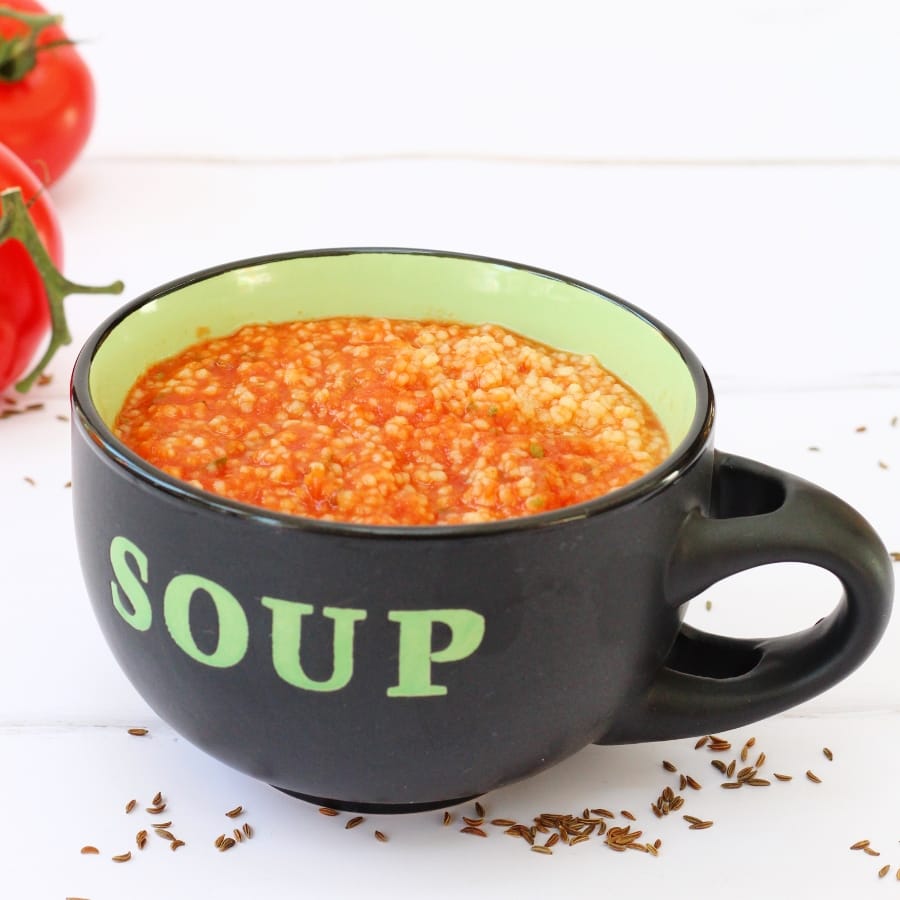 Spicy tomato and couscous soup M'deshesha