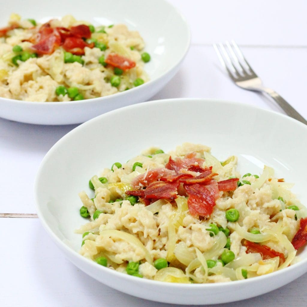 Spaetzle with peas, bacon and caramelised onions