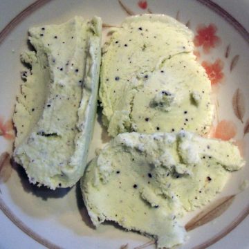 kiwi fruit ice cream in a bowl