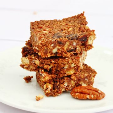 Nut and sultana refrigerator bars