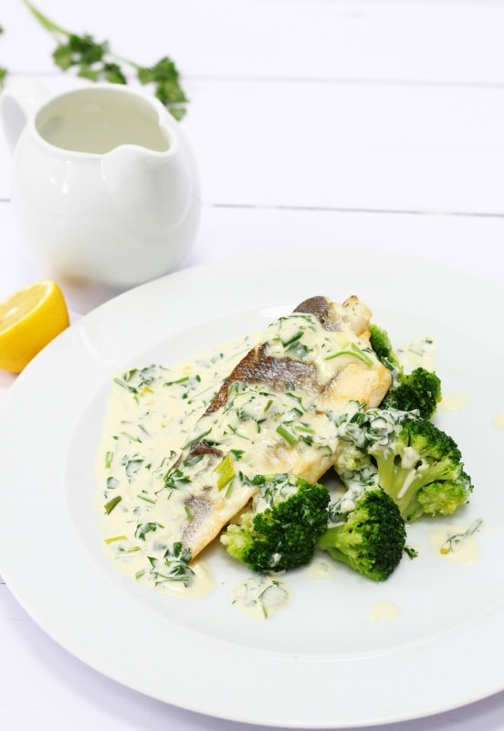 Lemon and parsley sauce with white fish (sea bass)and broccoli
