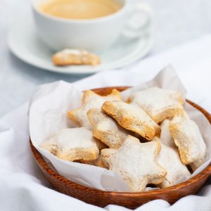 Bowl of cinnamon star biscuits