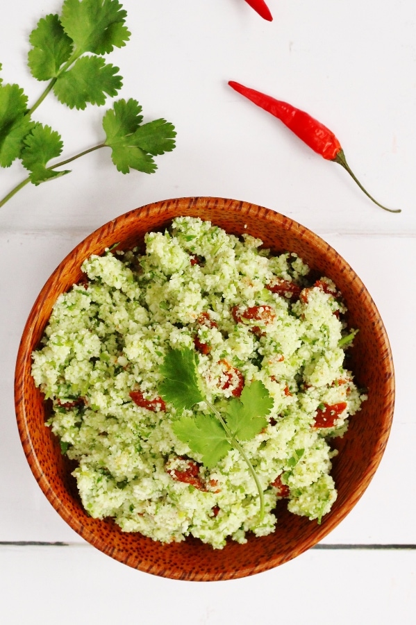 bowl of raw cauliflower tabouleh