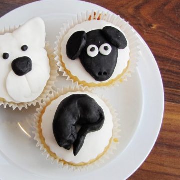 Polar bear, sheep and cat cupcakes