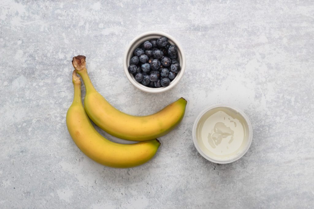 Ingredients for blueberry banana smoothie bowl