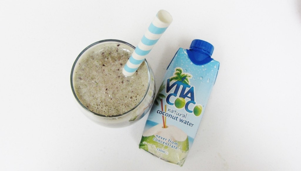 vita coco banana blueberry and spinach smoothie