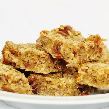 Date and Banana Oaty Bars