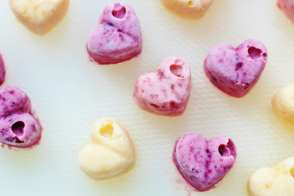 Frozen yoghurt hearts