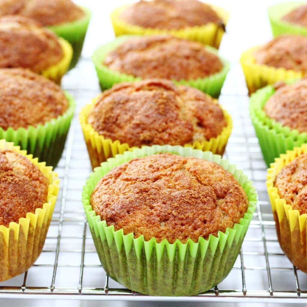 Cinnamon applesauce muffins