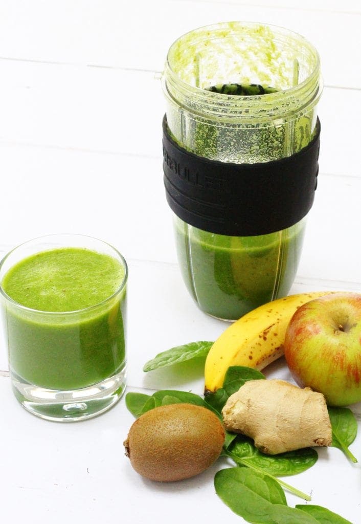 Fruity green ginger smoothie