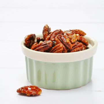 Easy caramelised pecans