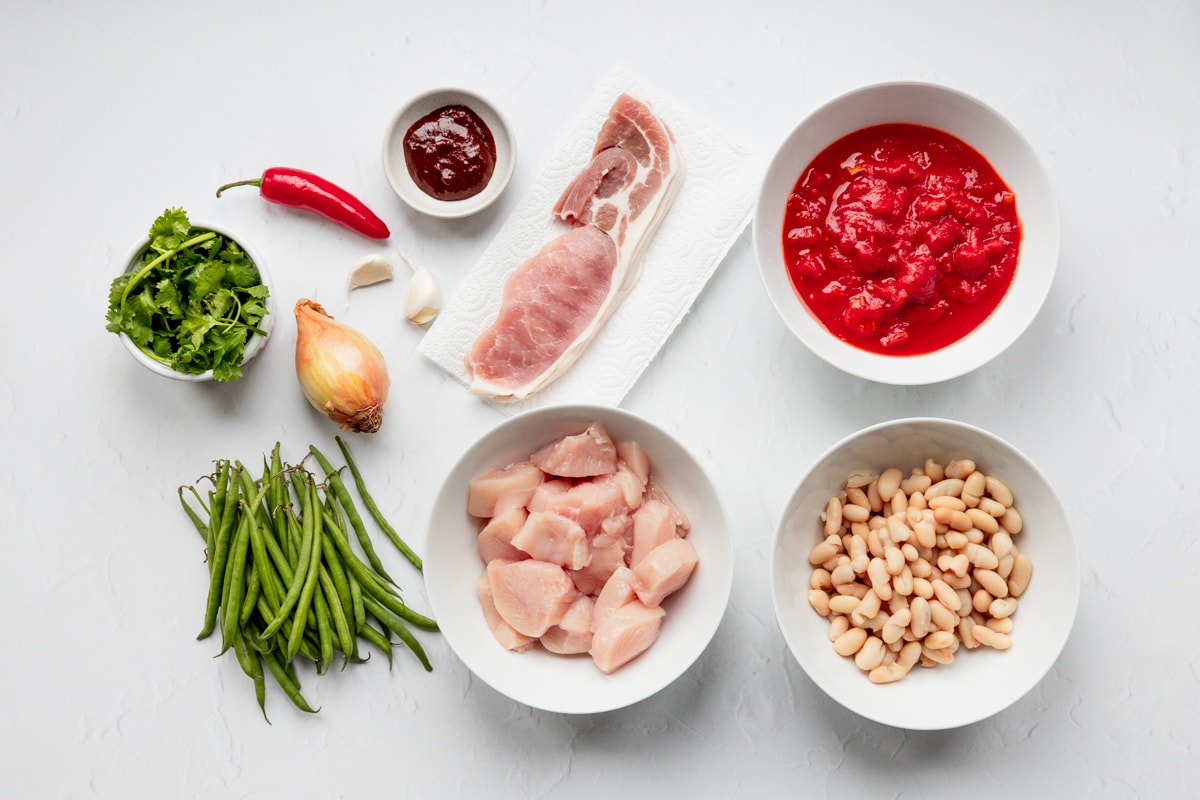 Ingredients for chicken and bacon chilli