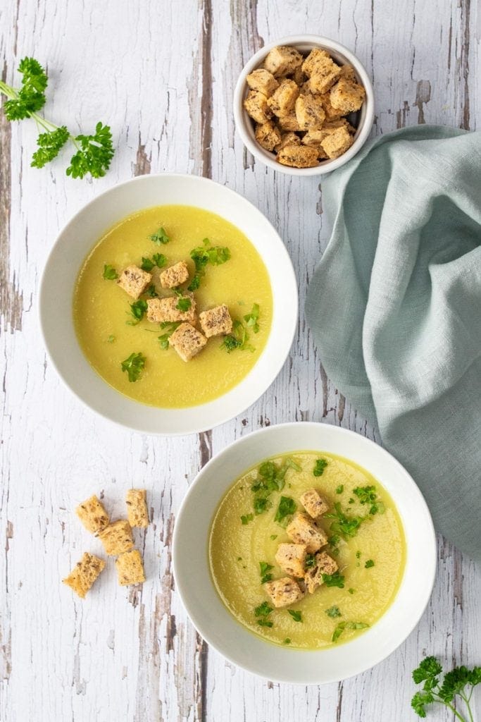 Spiced celeriac soup and croutons