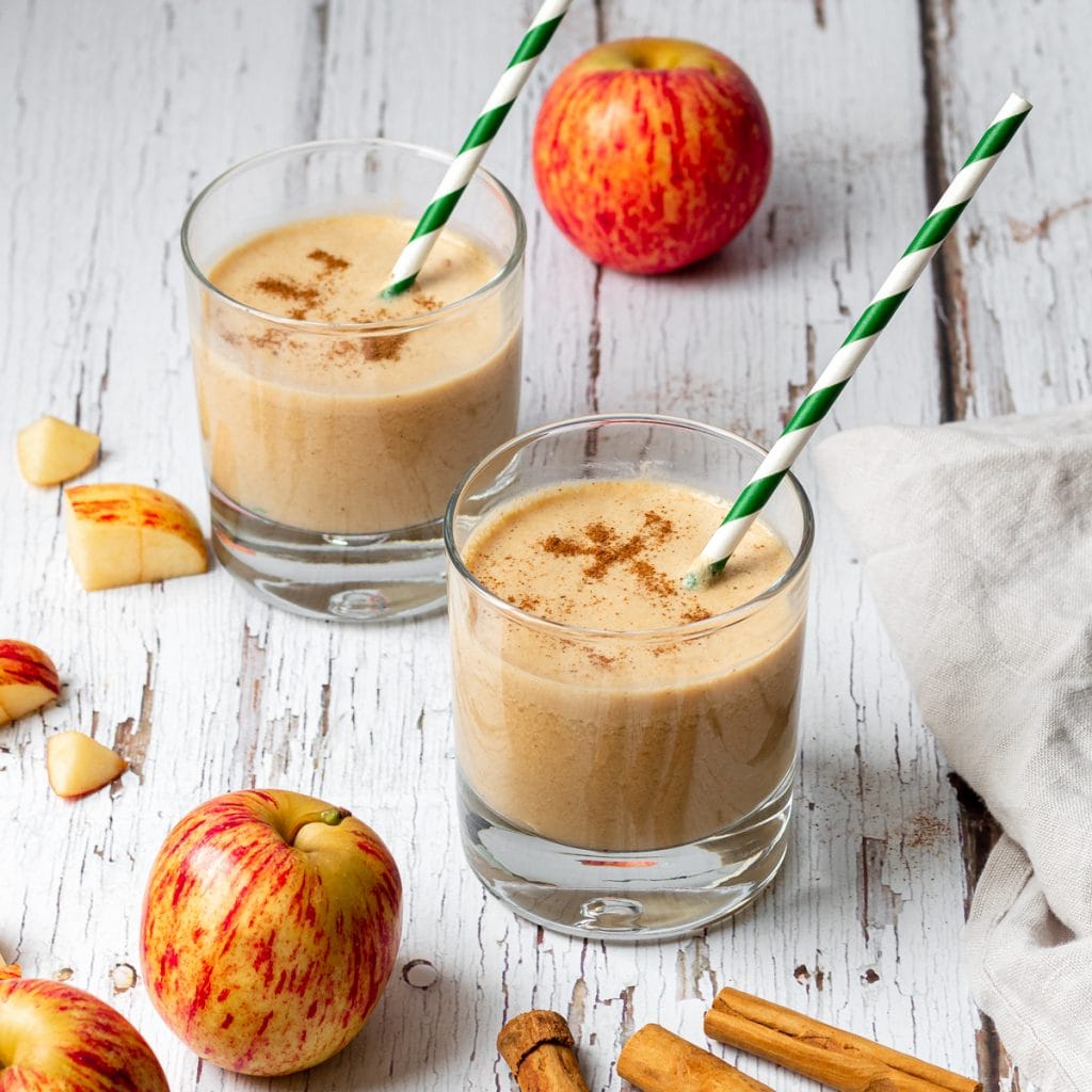 two glasses of apple cinnamon smoothie