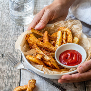 bowl of spicy air fryer chips