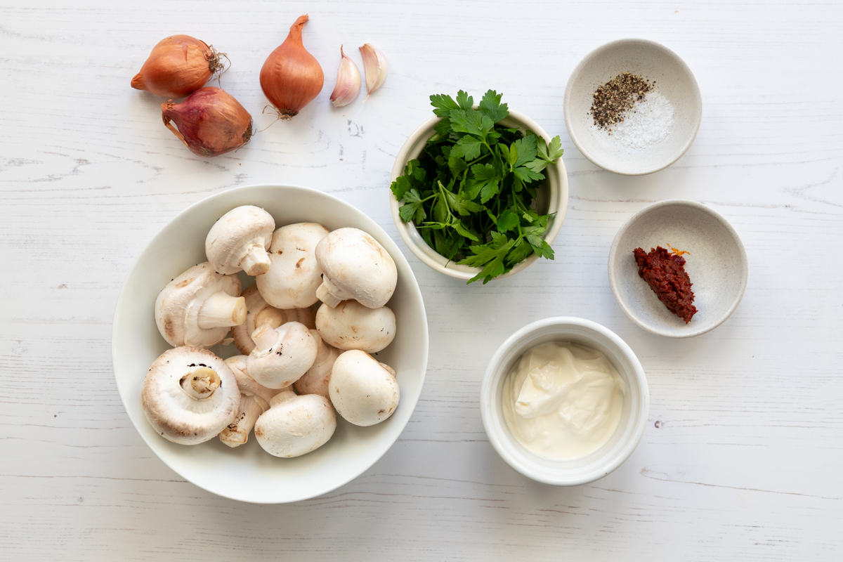 Ingredients for creamy harissa mushroms