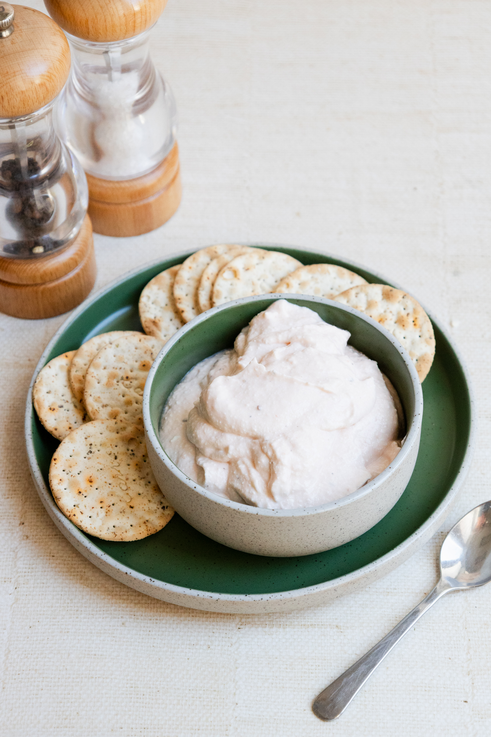 bowl of smoked salmon pate and crackers